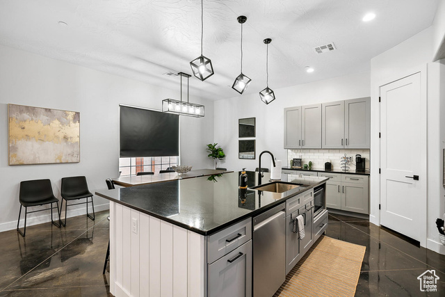 Photo 8 for MLS #2118895 at 1460 S Windsor Pkwy #2