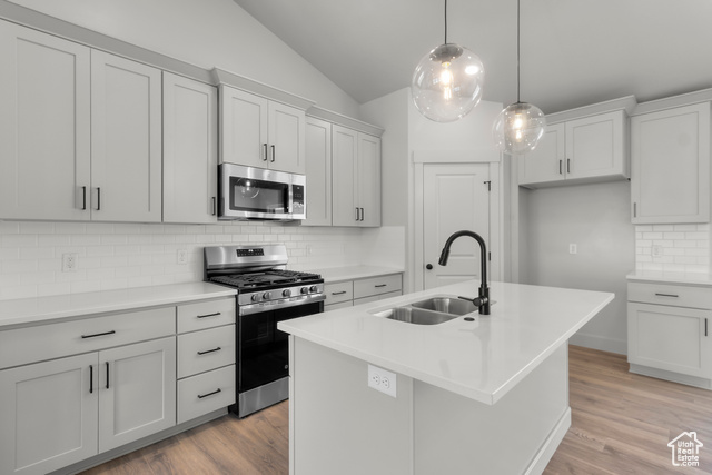 Photo 9 for MLS #2118903 at 570 N 600 West