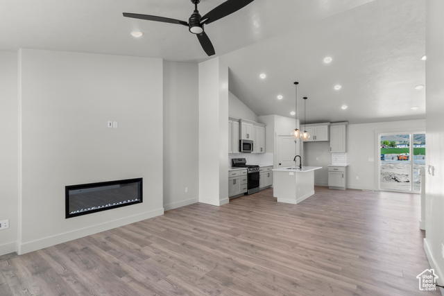 Photo 6 for MLS #2118903 at 570 N 600 West
