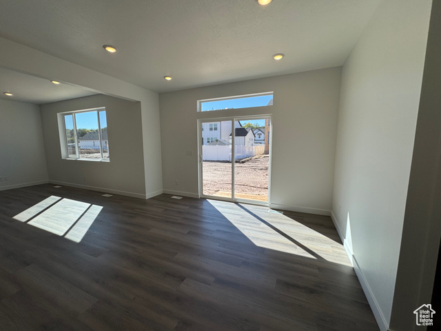 Photo 8 for MLS #2118904 at 945 W Motor Vu Dr #206