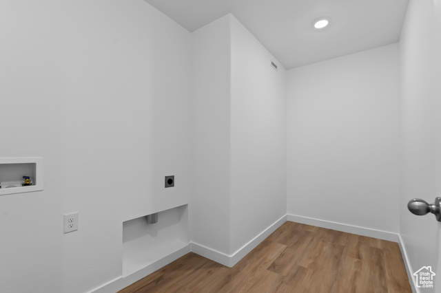 Photo 18 for MLS #2118907 at 197 E Levengrove Dr #176