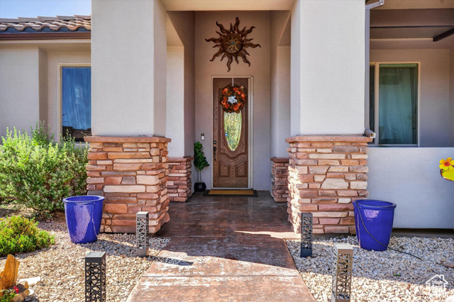 Photo 4 for MLS #2118908 at 567 N La Ruta Dr