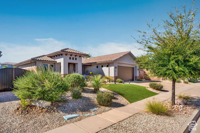 567 N LA RUTA DR, Washington UT 84780