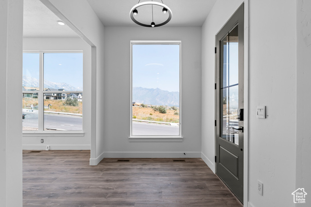 Photo 4 for MLS #2118911 at 4323 N Maple Hollow Blvd #114