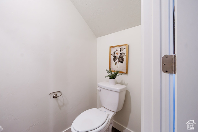 Photo 12 for MLS #2118918 at 2204 S 1080 East