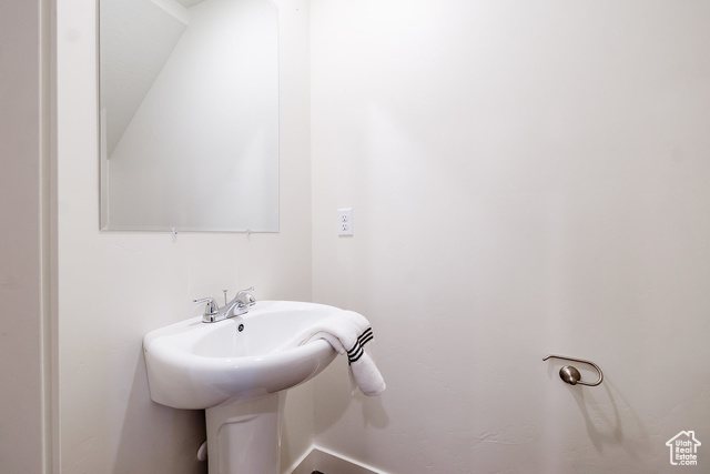 Photo 11 for MLS #2118920 at 2198 S 1080 East