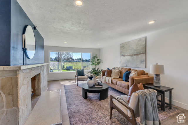 Photo 5 for MLS #2118928 at 59 W Princeton Dr