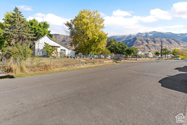 Photo 11 for MLS #2118929 at 525 E 200 North