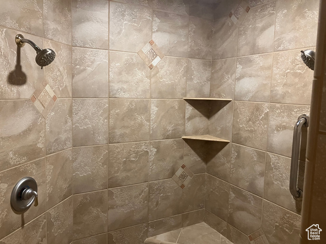 Photo 31 for MLS #2118931 at 1068 E Grandview Dr
