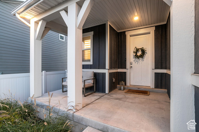 Photo 2 for MLS #2118938 at 313 W Snowberry Dr