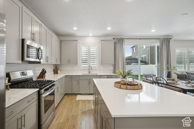 Photo 6 for MLS #2118938 at 313 W Snowberry Dr
