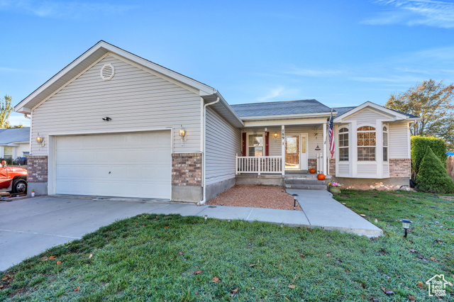 Photo 3 for MLS #2118940 at 789 Country Club Dr