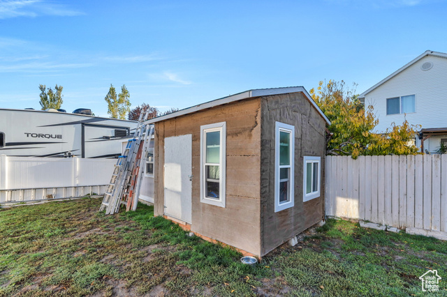 Photo 23 for MLS #2118940 at 789 Country Club Dr