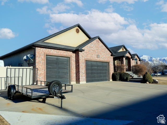 Photo 5 for MLS #2118947 at 417 S 2025 West