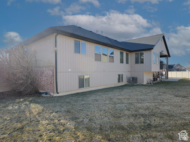 Photo 8 for MLS #2118947 at 417 S 2025 West