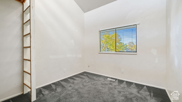 Photo 14 for MLS #2118967 at 1492 W Parkside Dr
