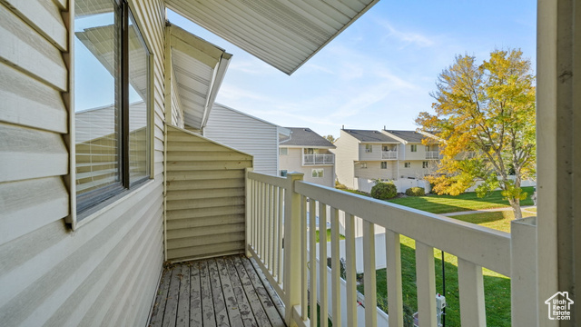 Photo 13 for MLS #2118967 at 1492 W Parkside Dr