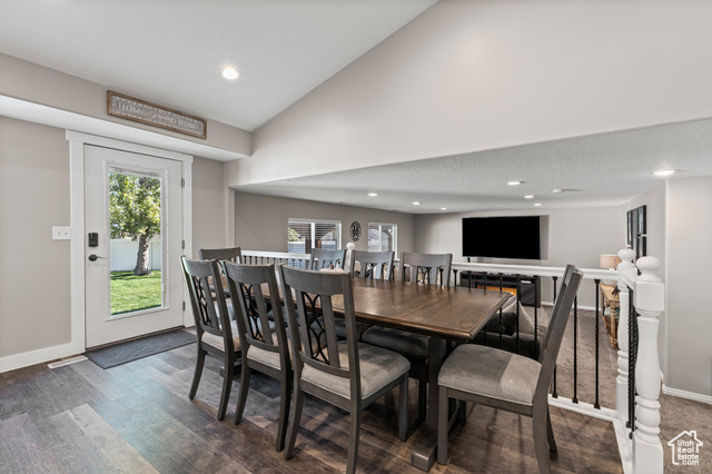 Photo 6 for MLS #2118969 at 228 N Buckingham Dr