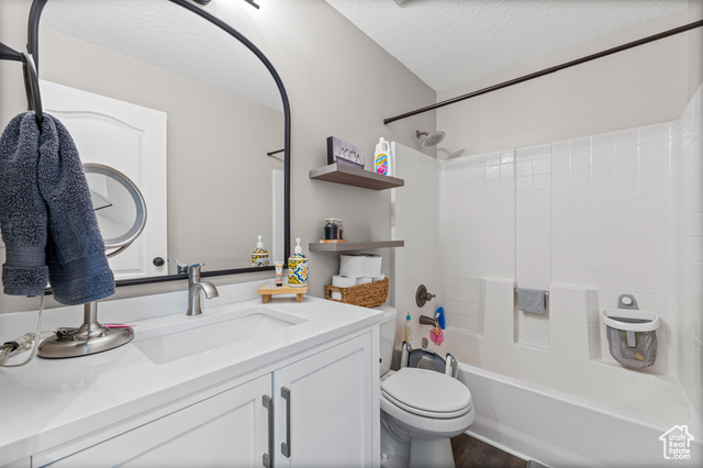 Photo 18 for MLS #2118969 at 228 N Buckingham Dr