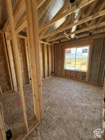 Photo 16 for MLS #2118975 at 954 E Malibu Dr