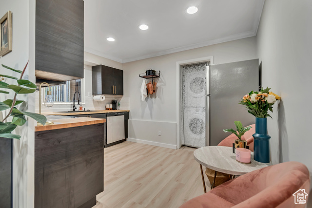 Photo 12 for MLS #2118976 at 2070 E 3335 South #32