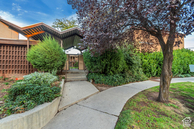 2070 E 3335 S #32, Salt Lake City UT 84109