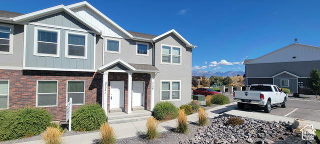 Photo 2 for MLS #2118979 at 2738 E Iron Bark Aly