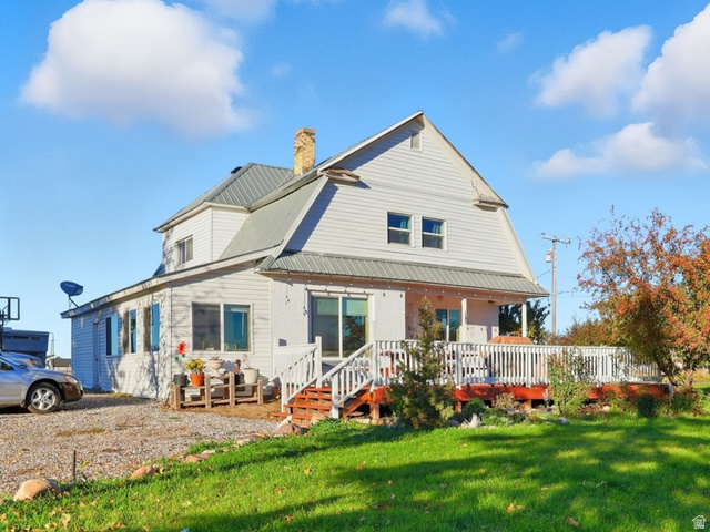 Main photo for 410 W 8th S