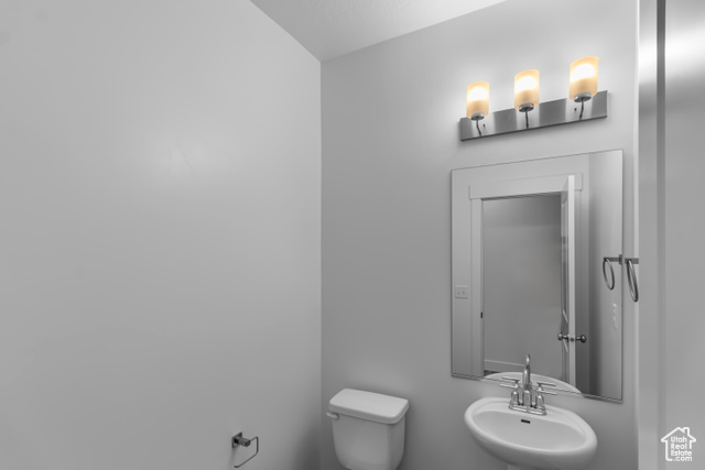 Photo 8 for MLS #2118989 at 674 W 650 North