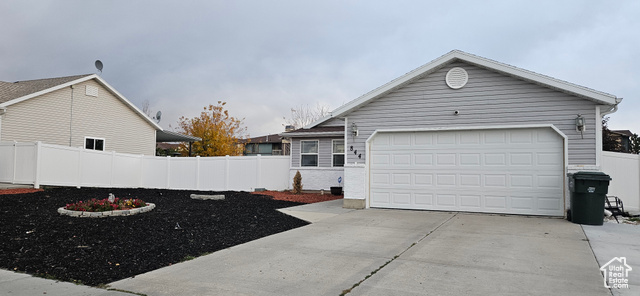 Photo 18 for MLS #2119024 at 844 S Newmark Dr