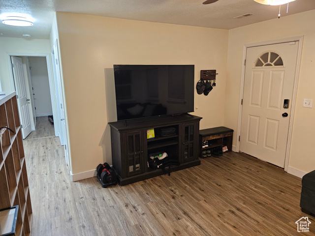 Photo 7 for MLS #2119024 at 844 S Newmark Dr