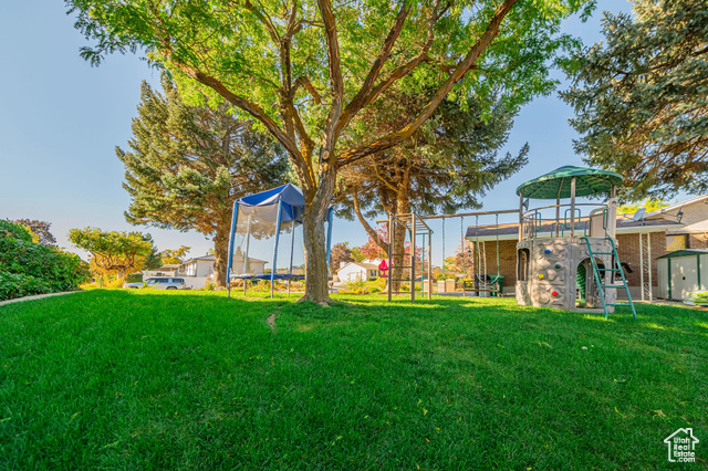 Photo 35 for MLS #2119032 at 2043 E Brady Creek Cir