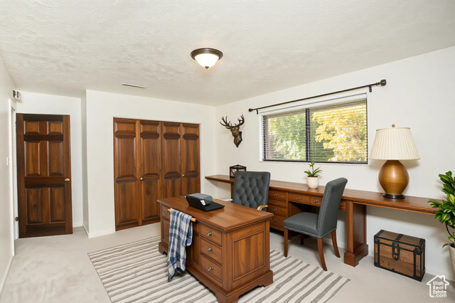 Photo 17 for MLS #2119037 at 403 E Quail Run Rd