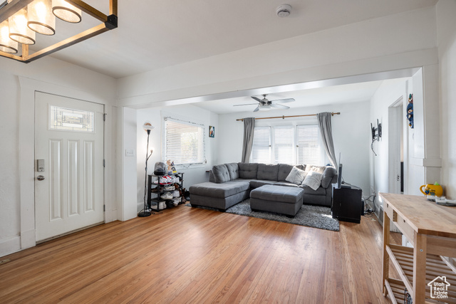 Photo 2 for MLS #2119045 at 567 E Ramona Ave
