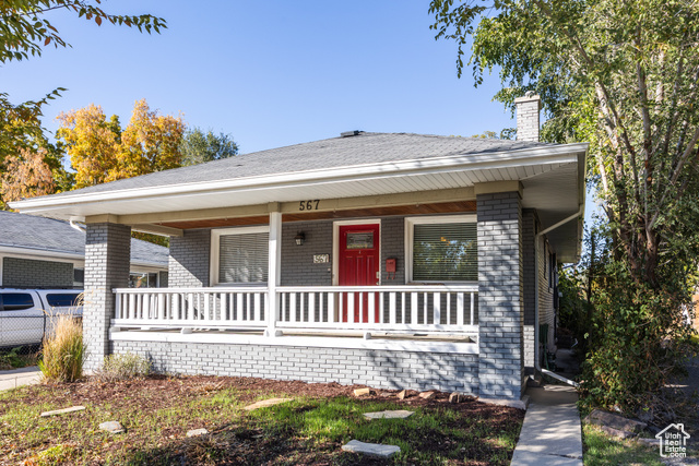 View photos for 567 E Ramona Ave MLS #2119045 - 567 E Ramona Ave