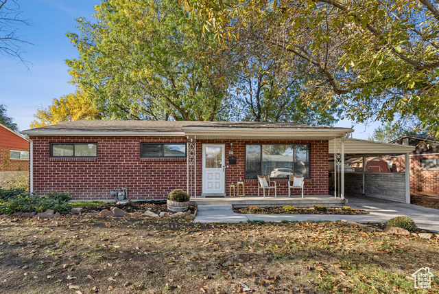 View photos for 143 W Washington Ave MLS #2119050 - 143 W Washington Ave