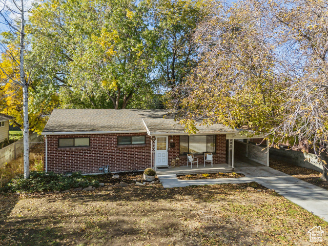 Photo 5 for MLS #2119050 at 143 W Washington Ave
