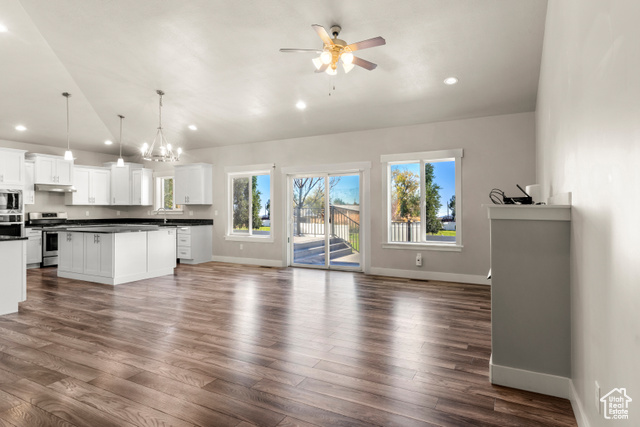Photo 5 for MLS #2119051 at 821 S 7100 West