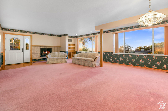 Photo 8 for MLS #2119055 at 1087 Arlington Way