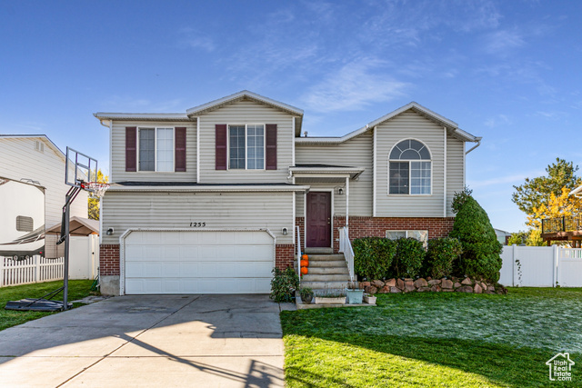 Photo 2 for MLS #2119064 at 1255 W 2050 South