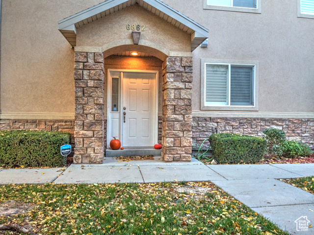 Photo 2 for MLS #2119068 at 6862 W Ashby Way