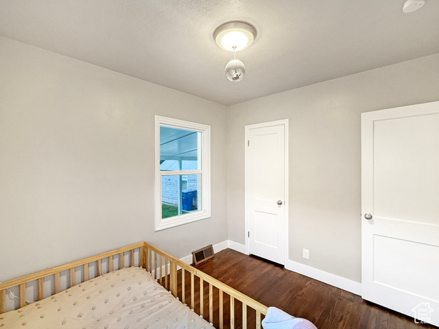 Photo 11 for MLS #2119069 at 1433 23rd St