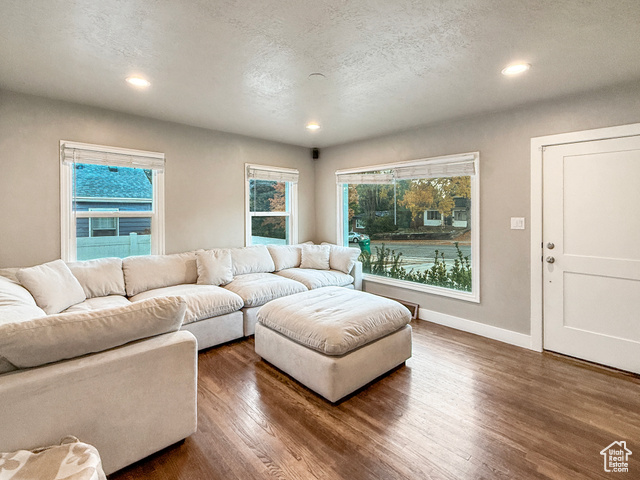 Photo 7 for MLS #2119069 at 1433 23rd St