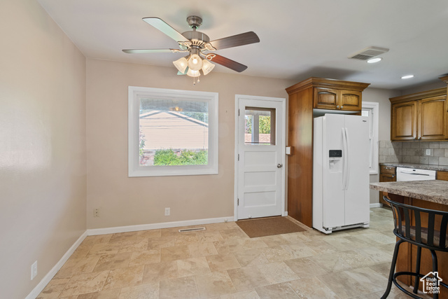 Photo 3 for MLS #2119074 at 1395 E Greenfield Ave