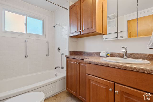 Photo 10 for MLS #2119074 at 1395 E Greenfield Ave