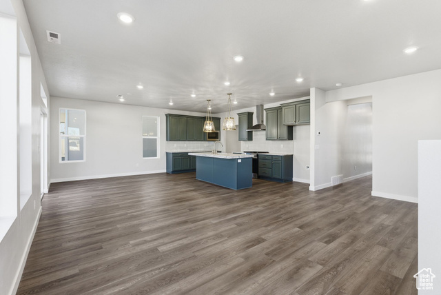 Photo 11 for MLS #2119075 at 1069 W Linden Ln #31