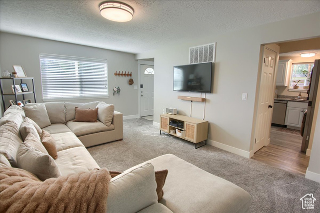 Photo 4 - 2672 W 5750 South, Roy UT 84067