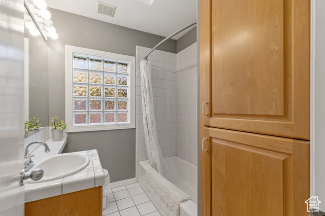 Photo 13 for MLS #2119100 at 2034 E Hubbard Ave