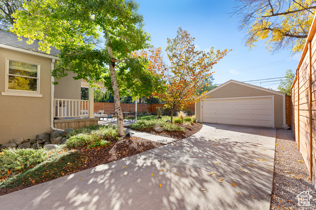 Photo 39 for MLS #2119100 at 2034 E Hubbard Ave