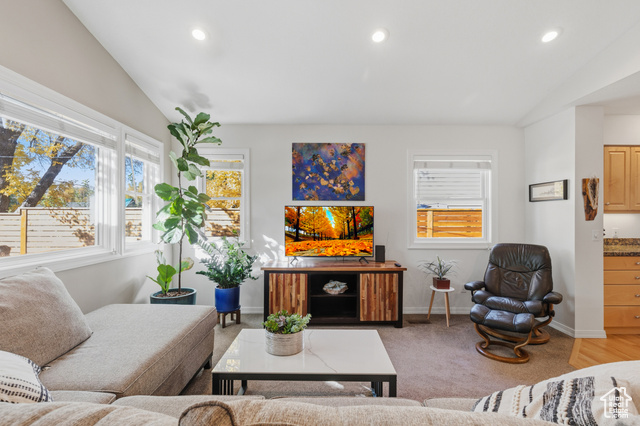 Photo 28 for MLS #2119100 at 2034 E Hubbard Ave